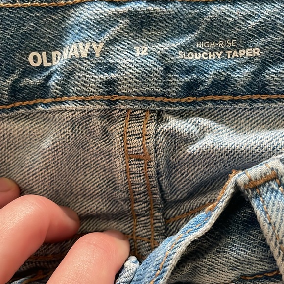 Old navy tapered jeanss - Picture 3 of 3